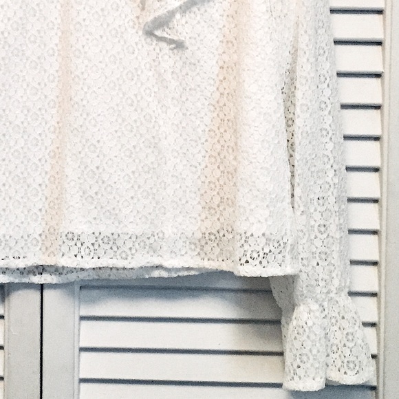 NWOT Simple Flavor White Ruffle Lace Poet Blouse M - Picture 14 of 15